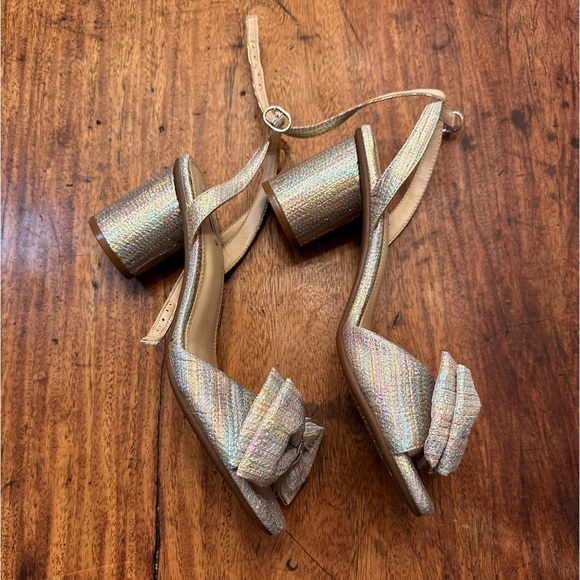NWOT bow sparkle ankle strap and block heel sandals 9W - Picture 2 of 3